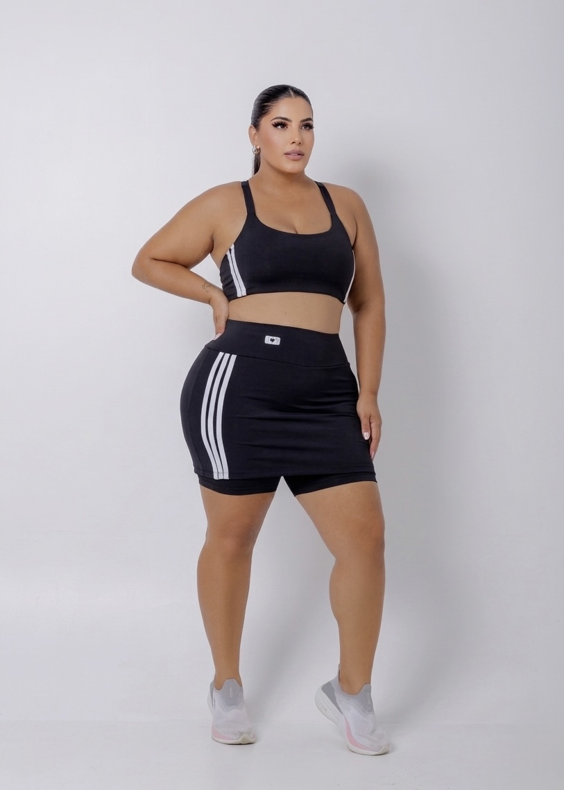 SHORT SAIA PLUS PRETO